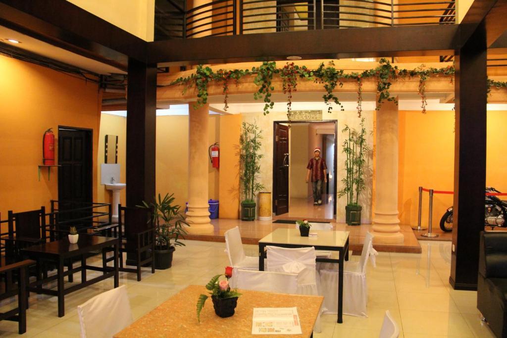 Hotel Sing A Song Пематансиантар Екстериор снимка